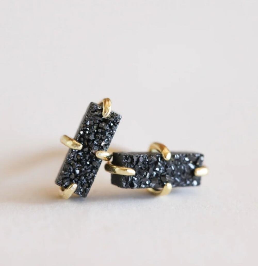 NEW ANTHROPOLOGIE Black 18kt Gold Druzy Natural Stone Gemstone Bar Earring